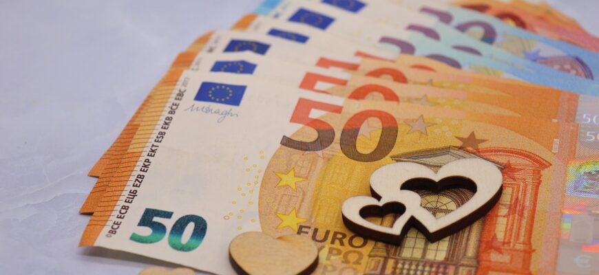 money, hearts, love for money, inflation, banknotes, euro, currency, finance, cashbox, cost, inflation rate, price increase, rising costs, pay, cash, expensive, seem, funds, buy love, money, money, money, inflation, inflation, inflation, inflation, inflation, euro, euro, inflation rate, inflation rate, price increase, price increase